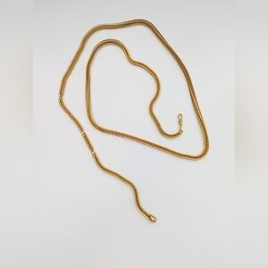 Chunky & Elegant Women's Gold Colored Adjustable Chain Belt